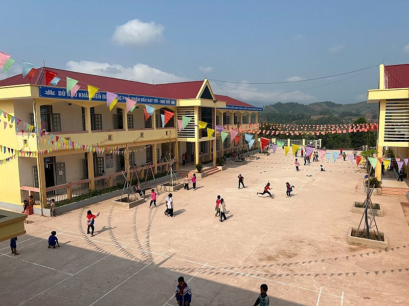 Mường Toong bừng sáng từ những bước chân đầu tiên