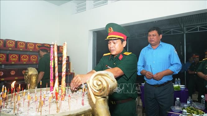 Tây Ninh đón 180 hài cốt liệt sĩ hy sinh tại Campuchia về nước