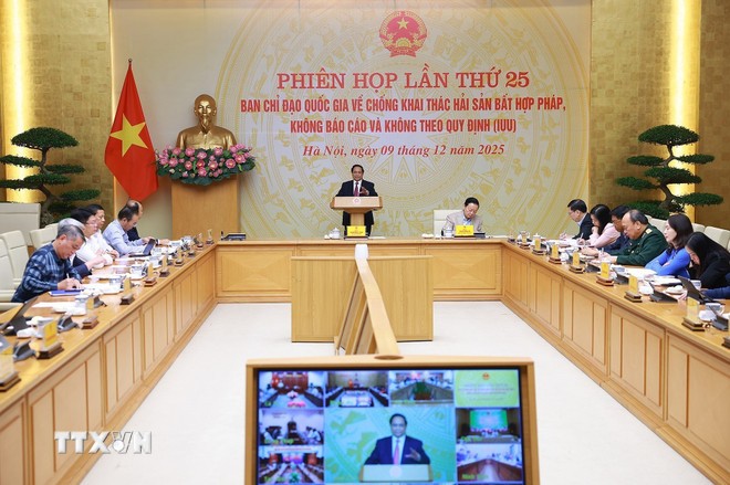 Prime Minister Pham Minh Chinh chairs the 25th meeting of the National Steering Committee for Combating Illegal, Unreported and Unregulated (IUU) Fishing. (Photo: Duong Giang/VNA) Prime Minister Pham Minh Chinh chairs the 25th meeting of the National Steering Committee for Combating Illegal, Unreported and Unregulated (IUU) Fishing. (Photo: Duong Giang/VNA)