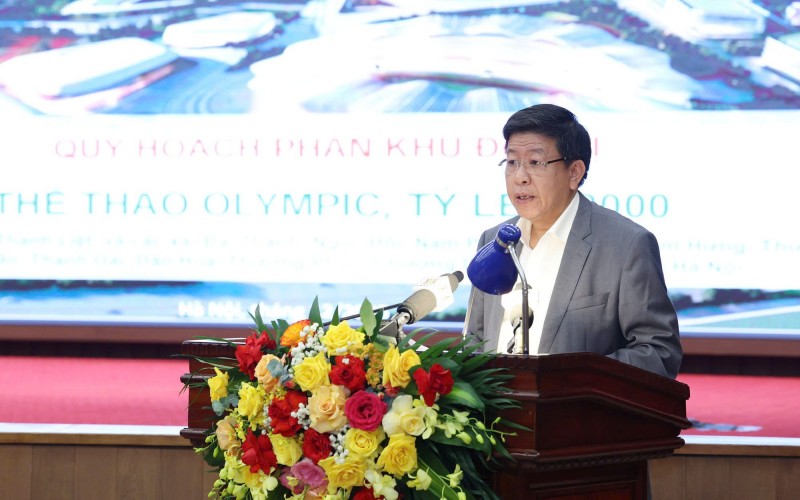 Phó Chủ tịch Thường trực UBND thành phố Hà Nội Dương Đức Tuấn phát biểu tại hội nghị. (Ảnh: T.L) Phó Chủ tịch Thường trực UBND thành phố Hà Nội Dương Đức Tuấn phát biểu tại hội nghị. (Ảnh: T.L)