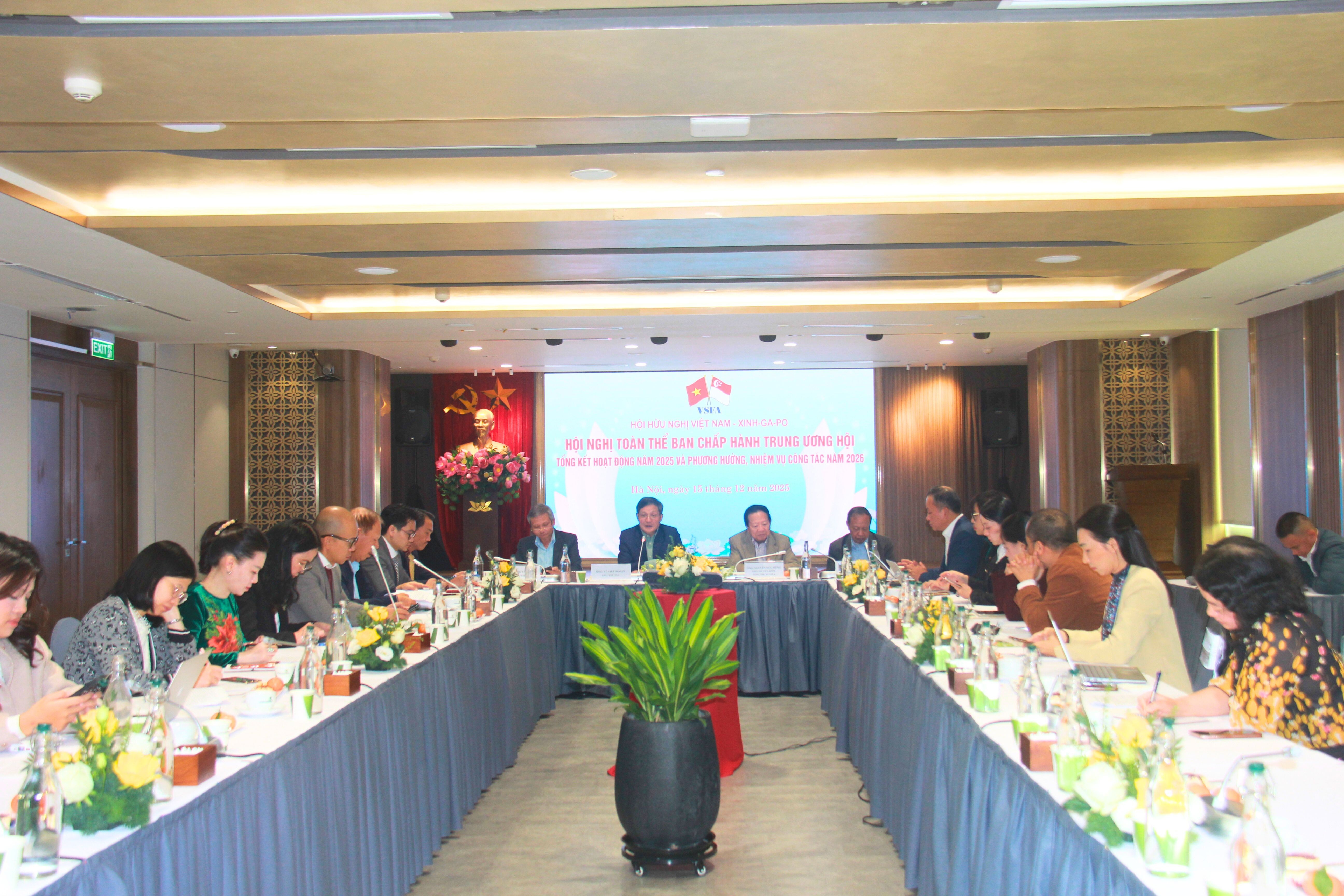 Hội nghị toàn thể Ban Chấp hành Trung ương Hội hữu nghị Việt Nam - Singapore Hội nghị toàn thể Ban Chấp hành Trung ương Hội hữu nghị Việt Nam - Singapore