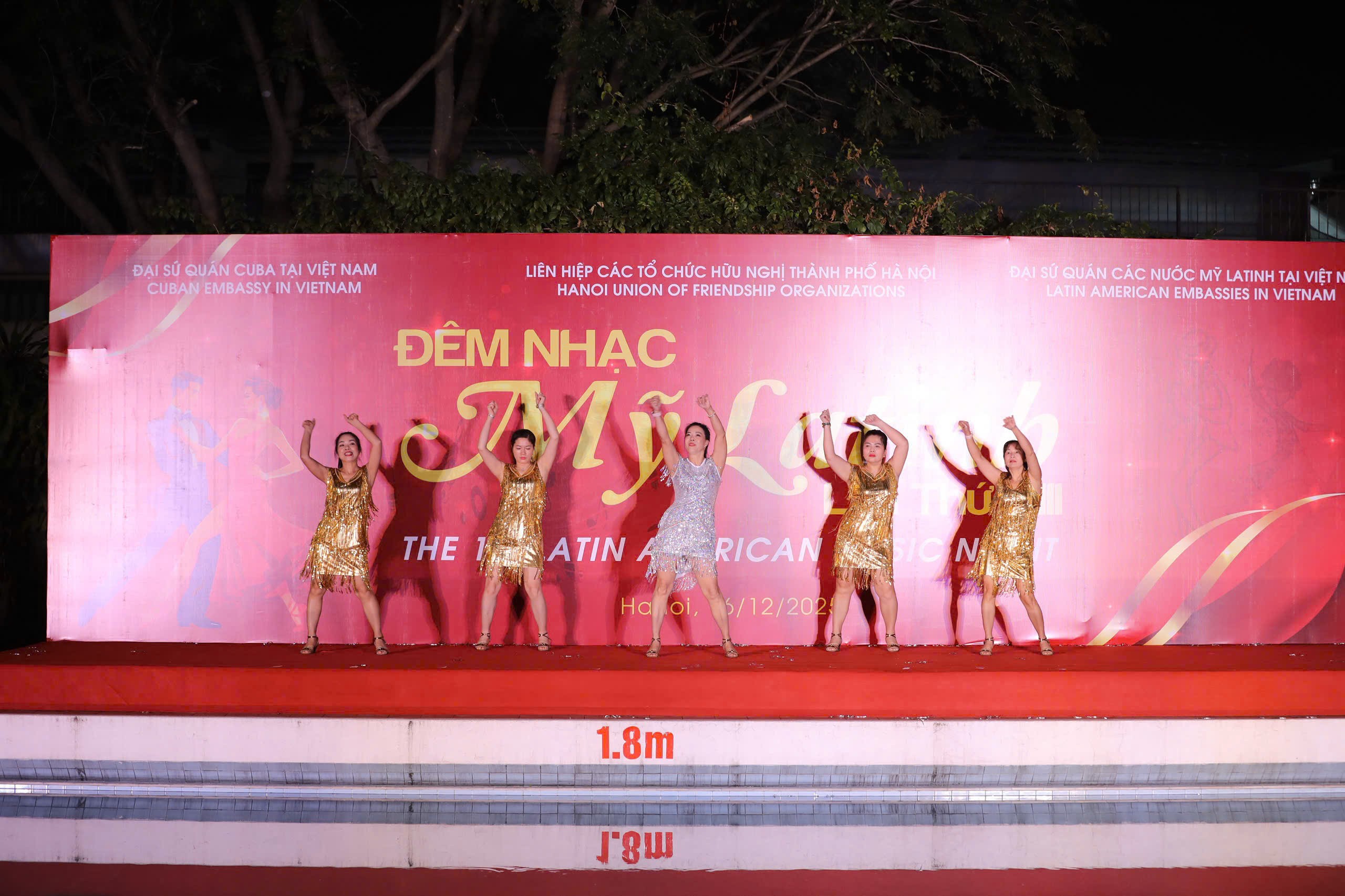 Hà Nội rực lửa vũ điệu Mỹ Latinh trong đêm giao lưu văn hóa đặc sắc