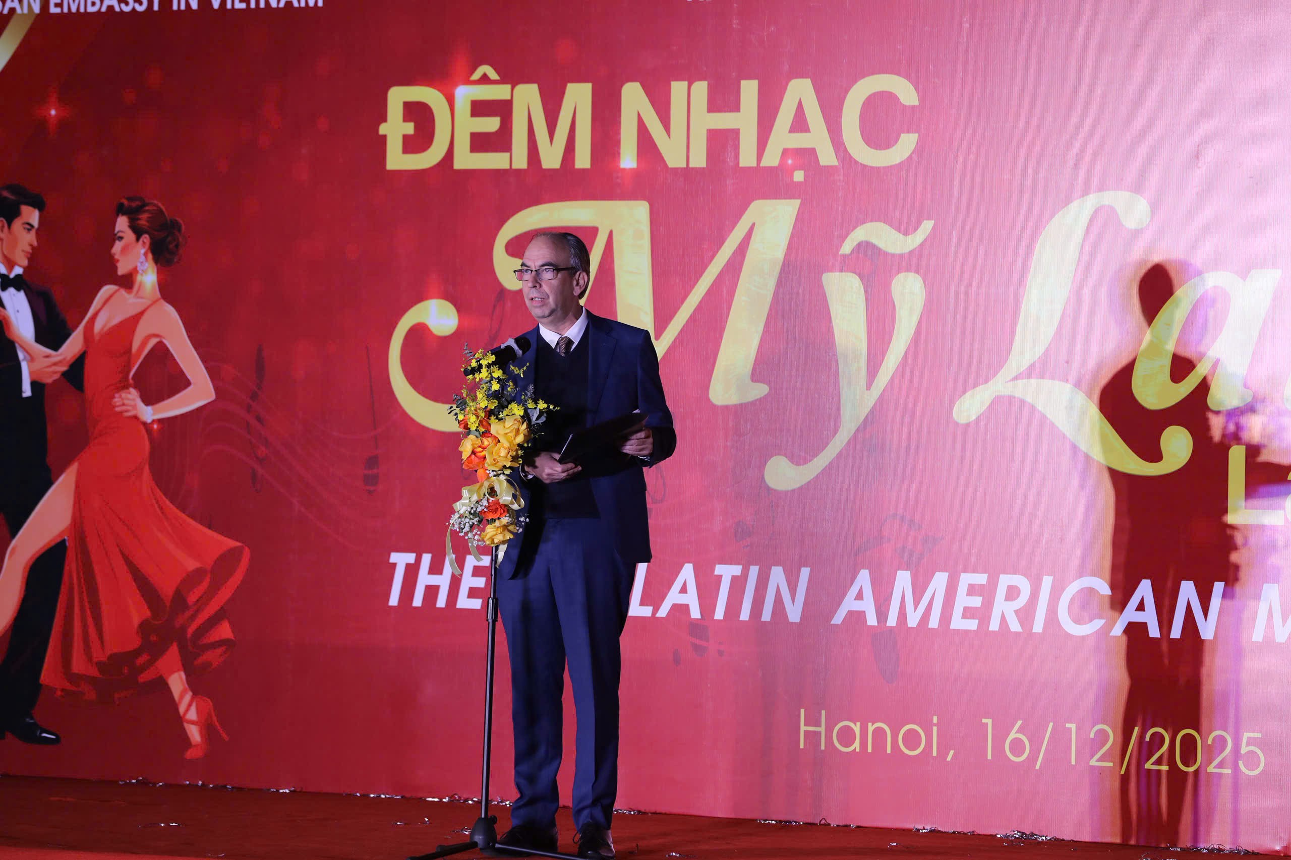 Hà Nội rực lửa vũ điệu Mỹ Latinh trong đêm giao lưu văn hóa đặc sắc