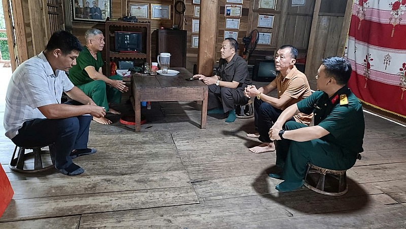Tổ truyền thông cộng đồng – Cầu nối đưa tri thức về bản Tổ truyền thông cộng đồng – Cầu nối đưa tri thức về bản