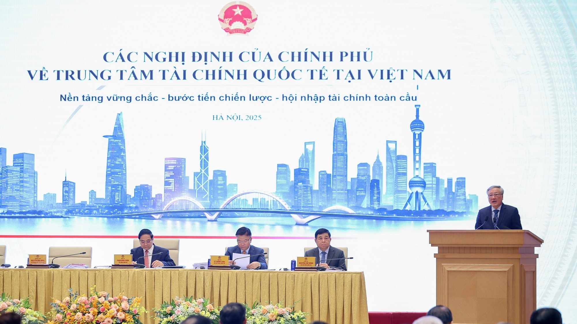 Quyết tâm đưa Trung tâm Tài chính quốc tế Việt Nam phát triển nhanh, bền vững, bắt kịp với các trung tâm tài chính quốc tế toàn cầu
