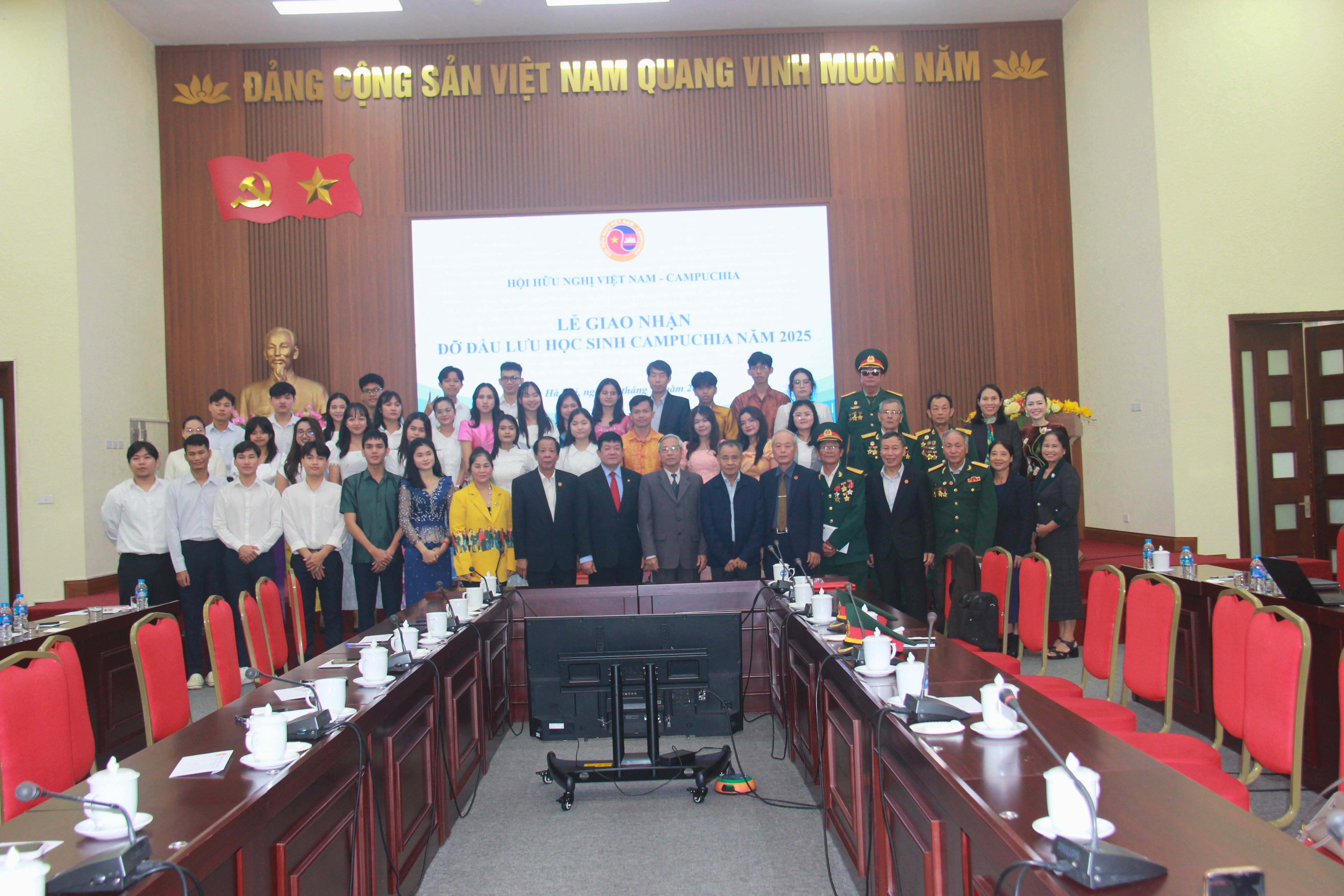 Hội hữu nghị Việt Nam - Campuchia tiếp tục Hội hữu nghị Việt Nam - Campuchia tiếp tục