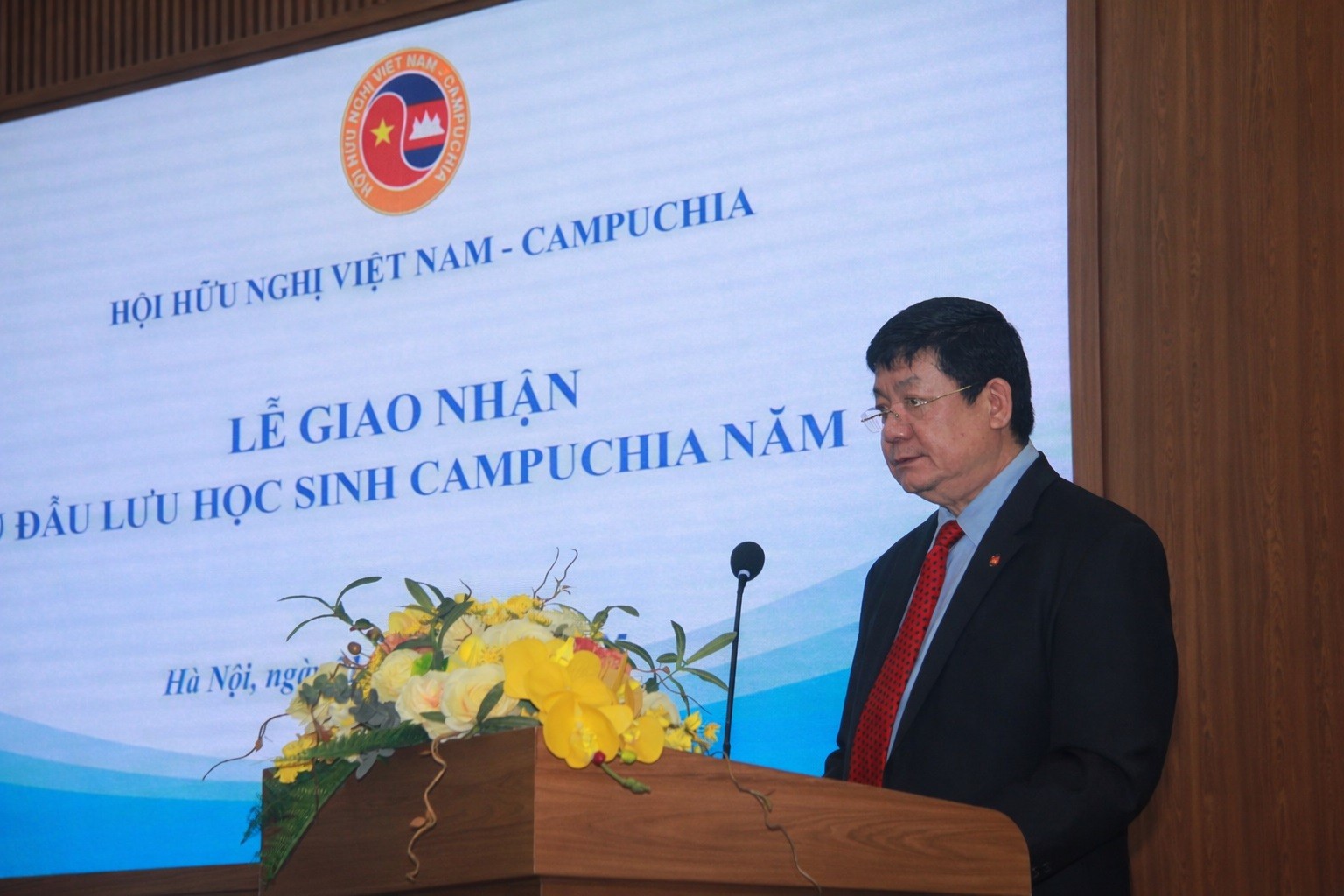 ông Bun Heng, Tham tán Đại sứ quán Campuchia tại Việt Nam ông Bun Heng, Tham tán Đại sứ quán Campuchia tại Việt Nam