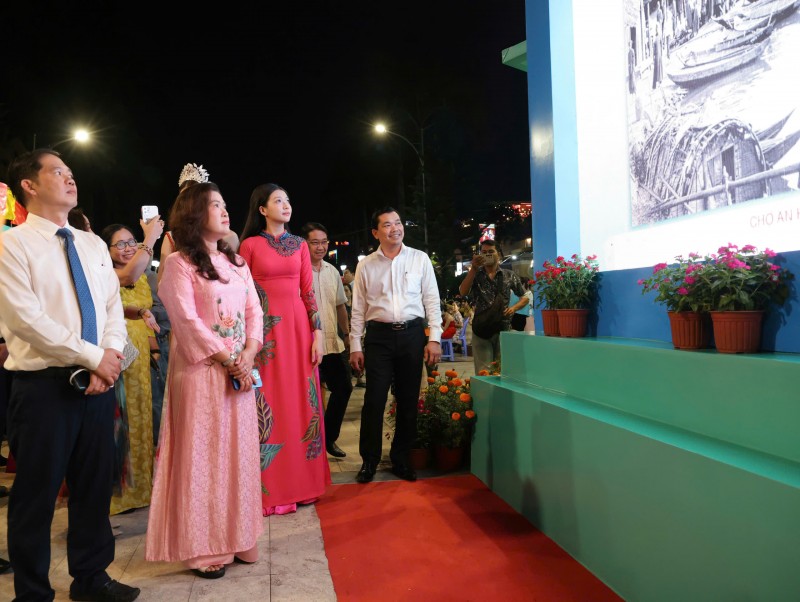 Cần Thơ khai mạc lễ hội văn hóa sông nước lớn nhất từ trước đến nay Cần Thơ khai mạc lễ hội văn hóa sông nước lớn nhất từ trước đến nay