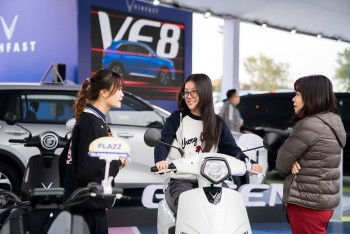 Trải nghiệm hệ sinh thái thuần điện của VinFast, khách Việt khẳng định: Xe chất lượng, đáp ứng mọi nhu cầu, chuyển đổi xanh ngày càng dễ dàng