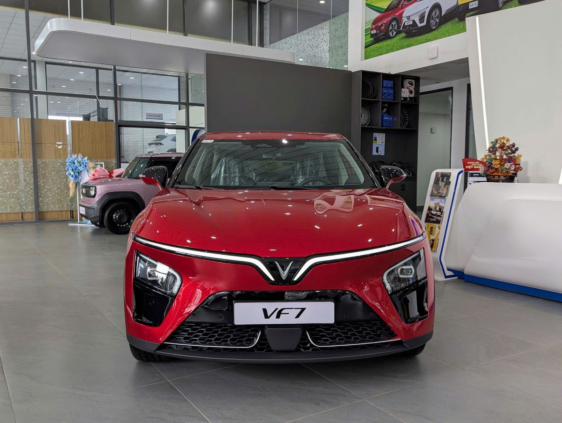 VF 7 Eco trong mắt người dùng: Cách âm nổi bật, không gian rộng rãi, chi phí tối ưu VF 7 Eco trong mắt người dùng: Cách âm nổi bật, không gian rộng rãi, chi phí tối ưu