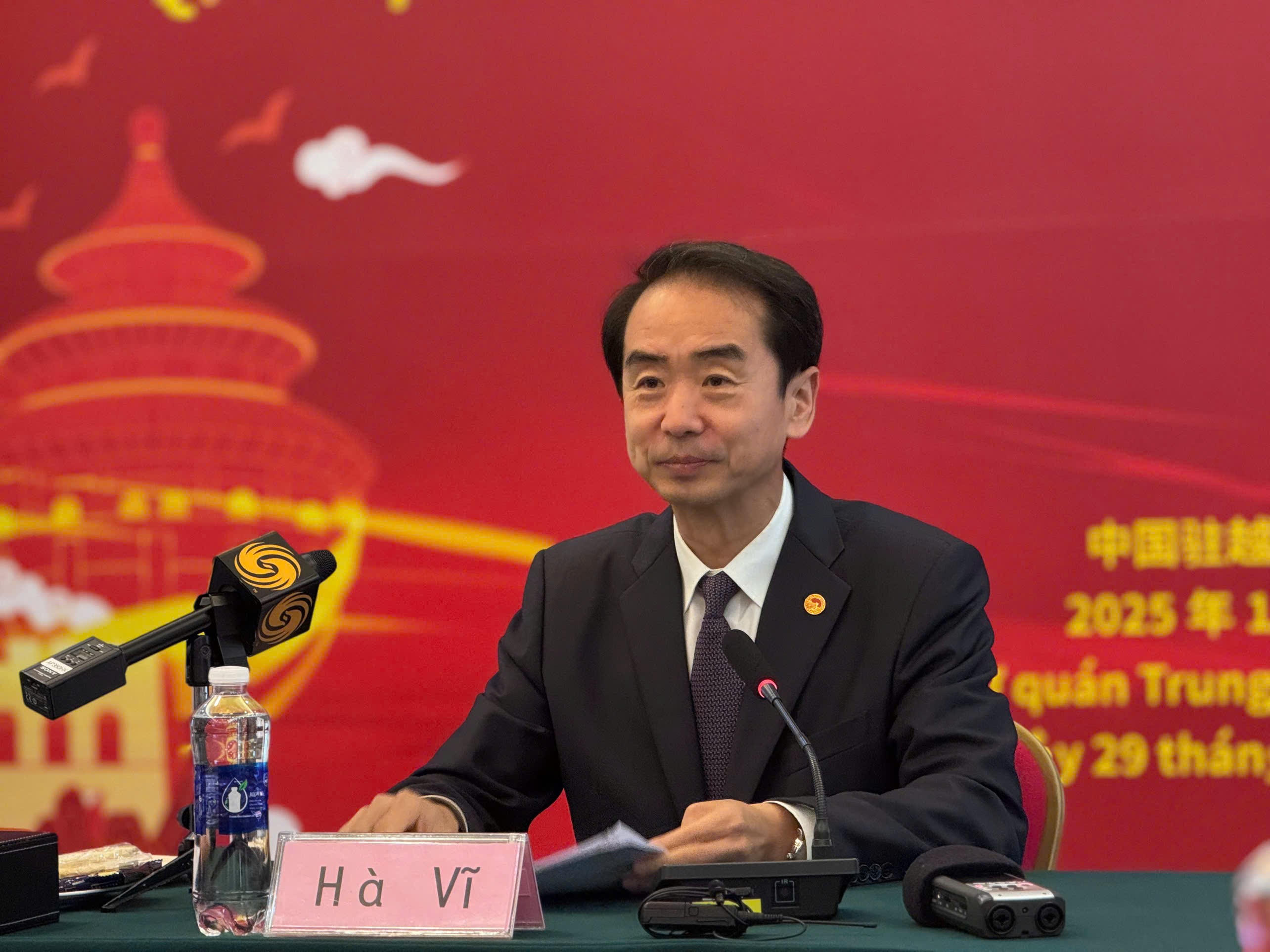 Đại sứ Trung Quốc tại Việt Nam Hà Vĩ. (Ảnh: Quảng An) Đại sứ Trung Quốc tại Việt Nam Hà Vĩ. (Ảnh: Quảng An)
