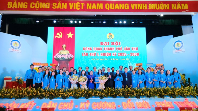 Cần Thơ huy động hàng trăm tỷ đồng chăm lo đời sống đoàn viên, người lao động