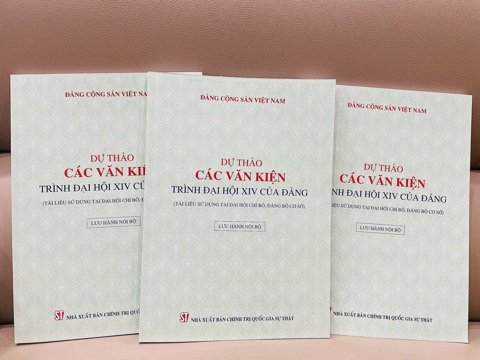 Tài liệu phục vụ việc thảo luận và góp ý kiến của đảng viên tại đại hội các chi bộ, đảng bộ cơ sở (xã, phường, thị trấn và tương đương). Tài liệu phục vụ việc thảo luận và góp ý kiến của đảng viên tại đại hội các chi bộ, đảng bộ cơ sở (xã, phường, thị trấn và tương đương).