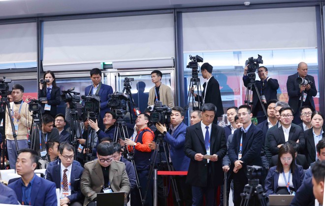 Reporters from various media outlets attend the press conference. (Photo: VNA) Reporters from various media outlets attend the press conference. (Photo: VNA)