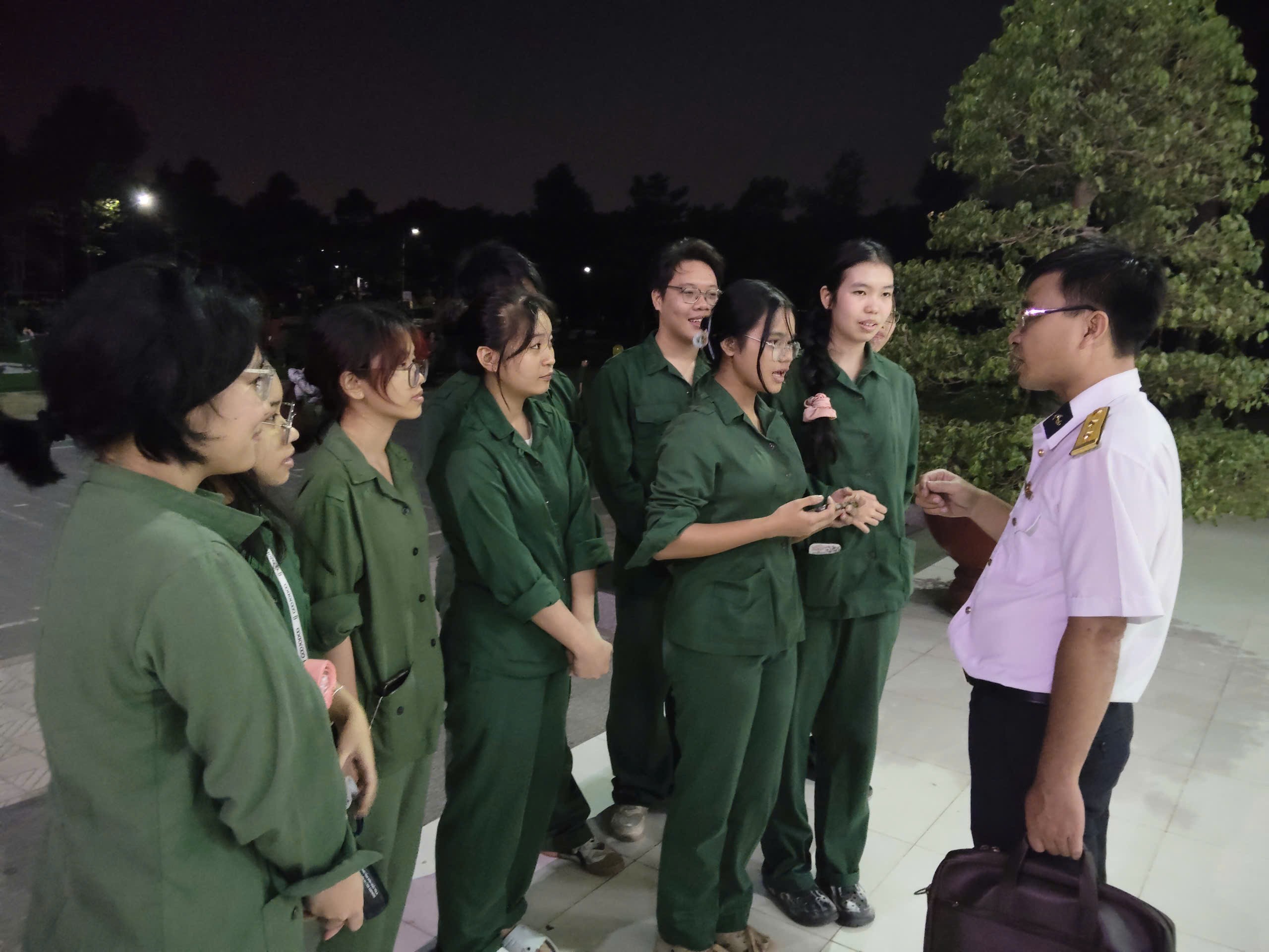 Tuyên truyền, phổ biến kiến thức về biển, đảo cho 4.000 sinh viên tại TP.HCM Tuyên truyền, phổ biến kiến thức về biển, đảo cho 4.000 sinh viên tại TP.HCM