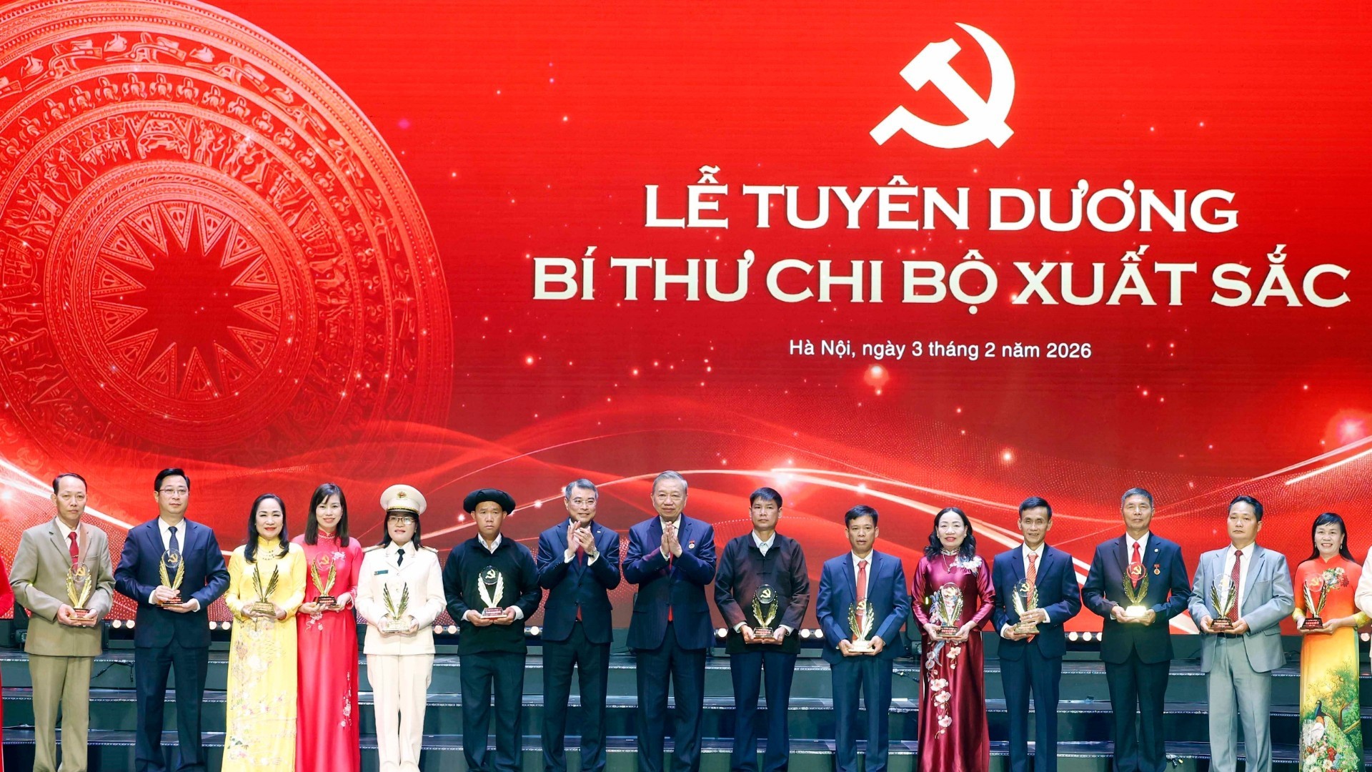 Phát biểu của Tổng Bí thư Tô Lâm tại Lễ tuyên dương Bí thư chi bộ xuất sắc và trao giải Búa liềm vàng