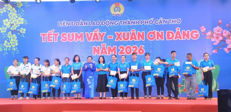 Cần Thơ tổ chức “Chợ Tết Công đoàn” chăm lo công nhân, người lao động dịp Xuân 2026 Cần Thơ tổ chức “Chợ Tết Công đoàn” chăm lo công nhân, người lao động dịp Xuân 2026