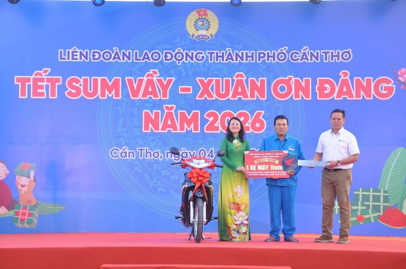 Cần Thơ tổ chức “Chợ Tết Công đoàn” chăm lo công nhân, người lao động dịp Xuân 2026 Cần Thơ tổ chức “Chợ Tết Công đoàn” chăm lo công nhân, người lao động dịp Xuân 2026