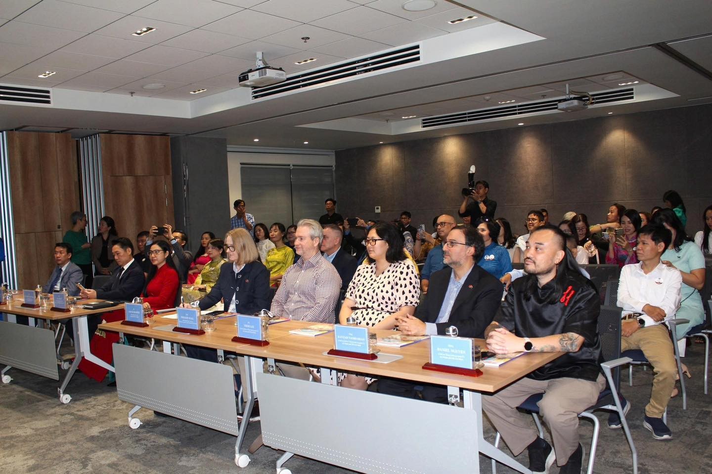 TP.HCM thúc đẩy giao lưu nhân dân với Australia theo chiều sâu TP.HCM thúc đẩy giao lưu nhân dân với Australia theo chiều sâu
