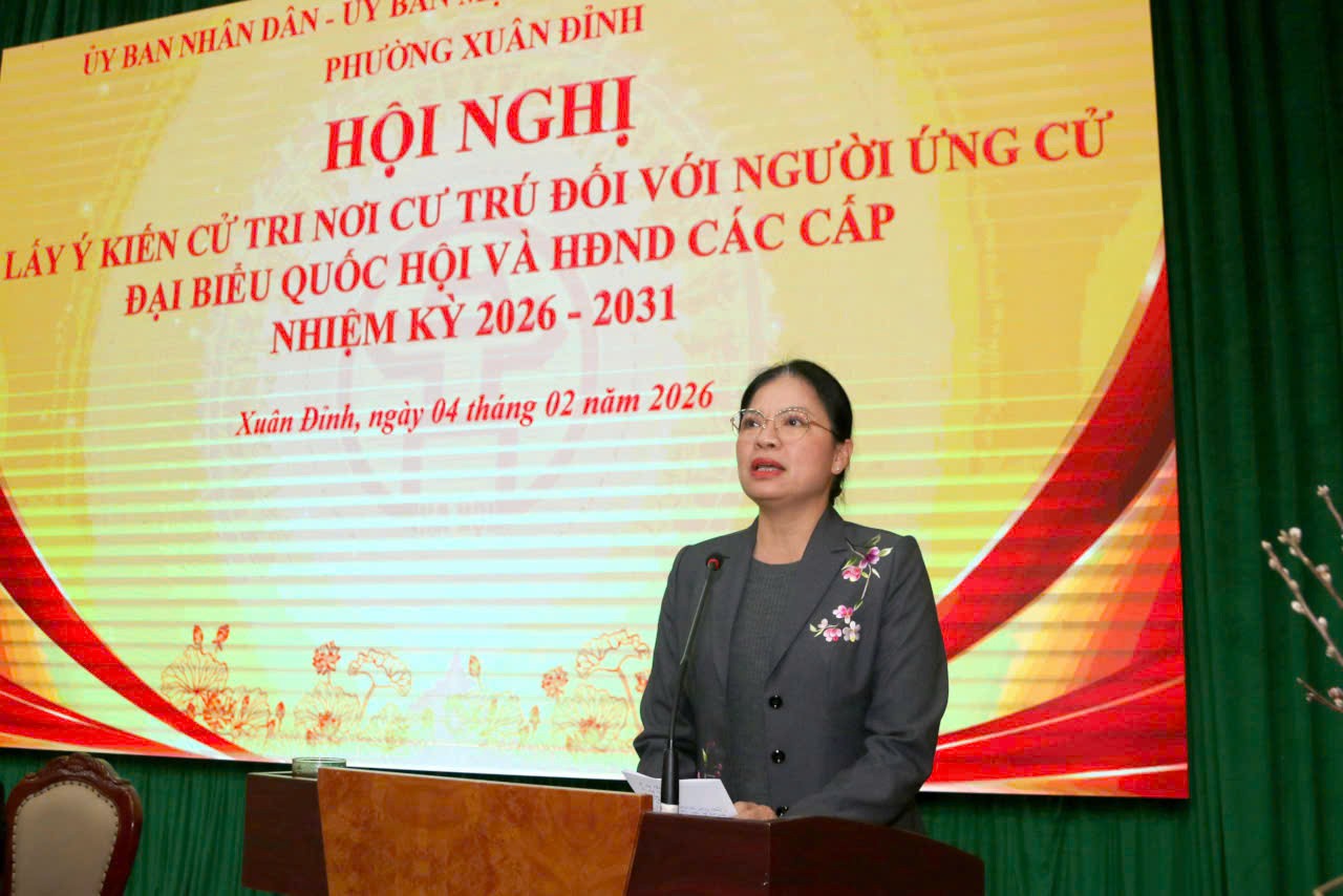 Chủ tịch Bùi Thị Minh Hoài dự Hội nghị lấy ý kiến cử tri nơi cư trú đối với người ứng cử đại biểu Quốc hội Chủ tịch Bùi Thị Minh Hoài dự Hội nghị lấy ý kiến cử tri nơi cư trú đối với người ứng cử đại biểu Quốc hội