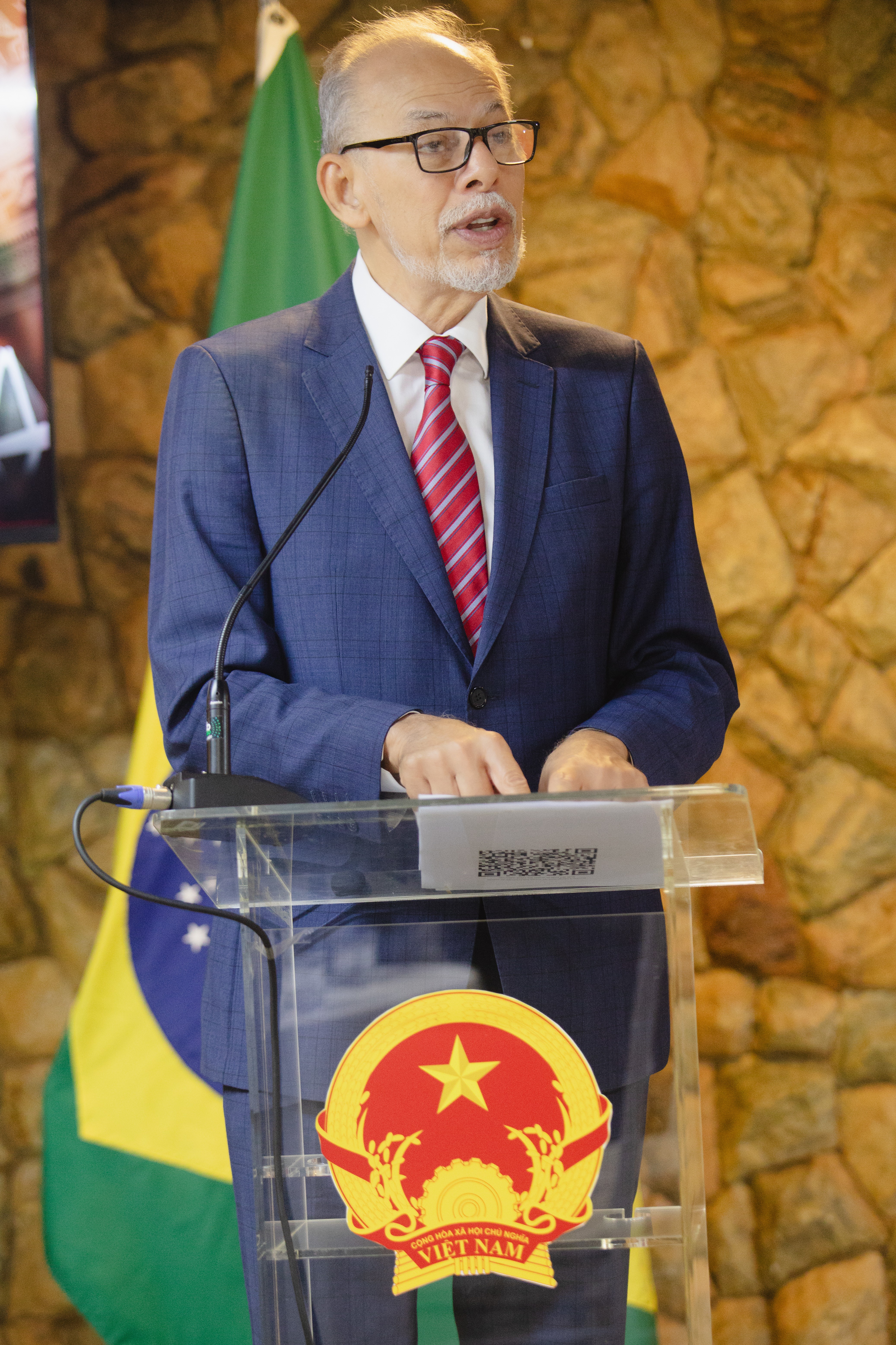 Chính khách, học giả Brazil tôn vinh vai trò lịch sử của Đảng Cộng sản Việt Nam Chính khách, học giả Brazil tôn vinh vai trò lịch sử của Đảng Cộng sản Việt Nam