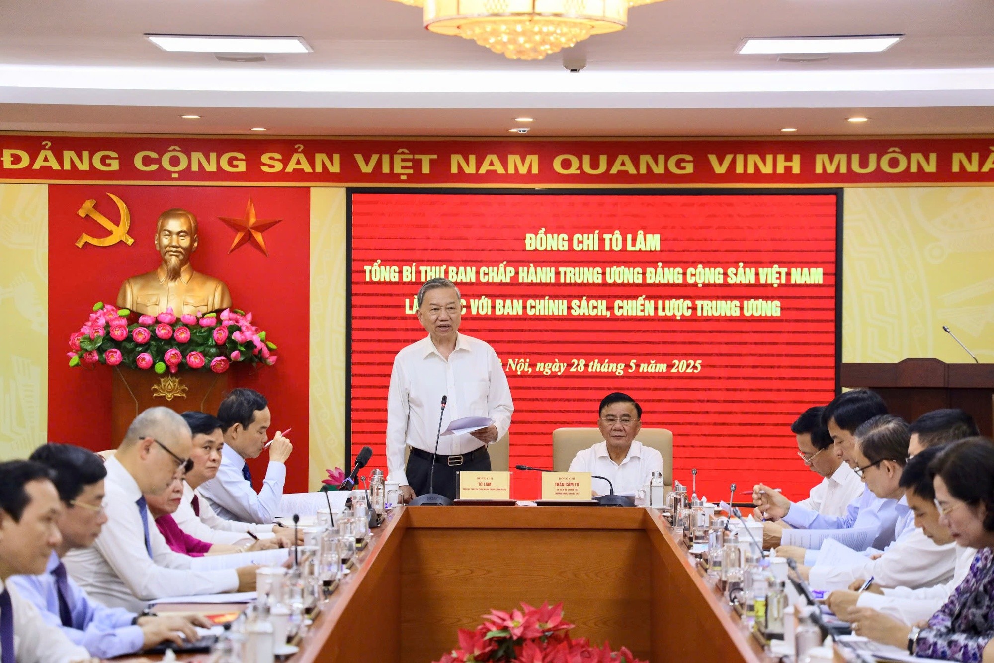 Ông Nguyễn Thanh Nghị: Những đóng góp của Ban sẽ có ý nghĩa quyết định trong việc thực hiện thắng lợi Nghị quyết Đại hội XIV Ông Nguyễn Thanh Nghị: Những đóng góp của Ban sẽ có ý nghĩa quyết định trong việc thực hiện thắng lợi Nghị quyết Đại hội XIV
