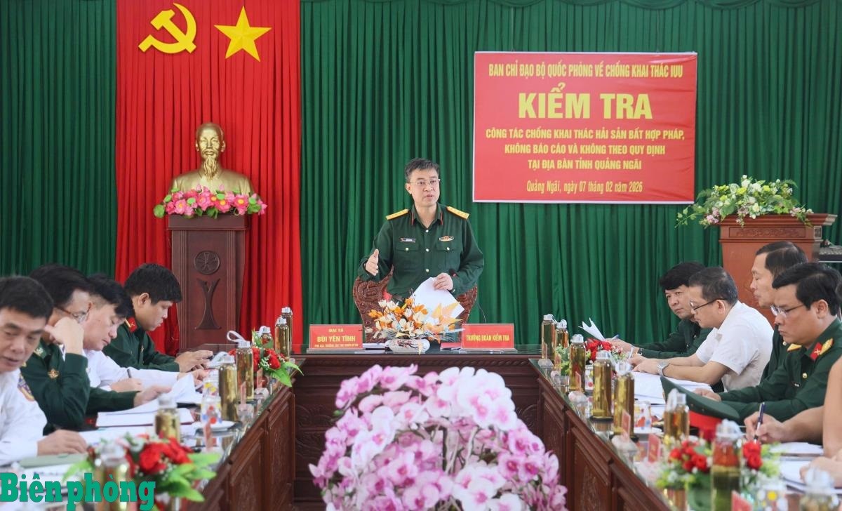 Đoàn công tác Bộ Quốc phòng kiểm tra công tác chống khai thác IUU tại Quảng Ngãi Đoàn công tác Bộ Quốc phòng kiểm tra công tác chống khai thác IUU tại Quảng Ngãi