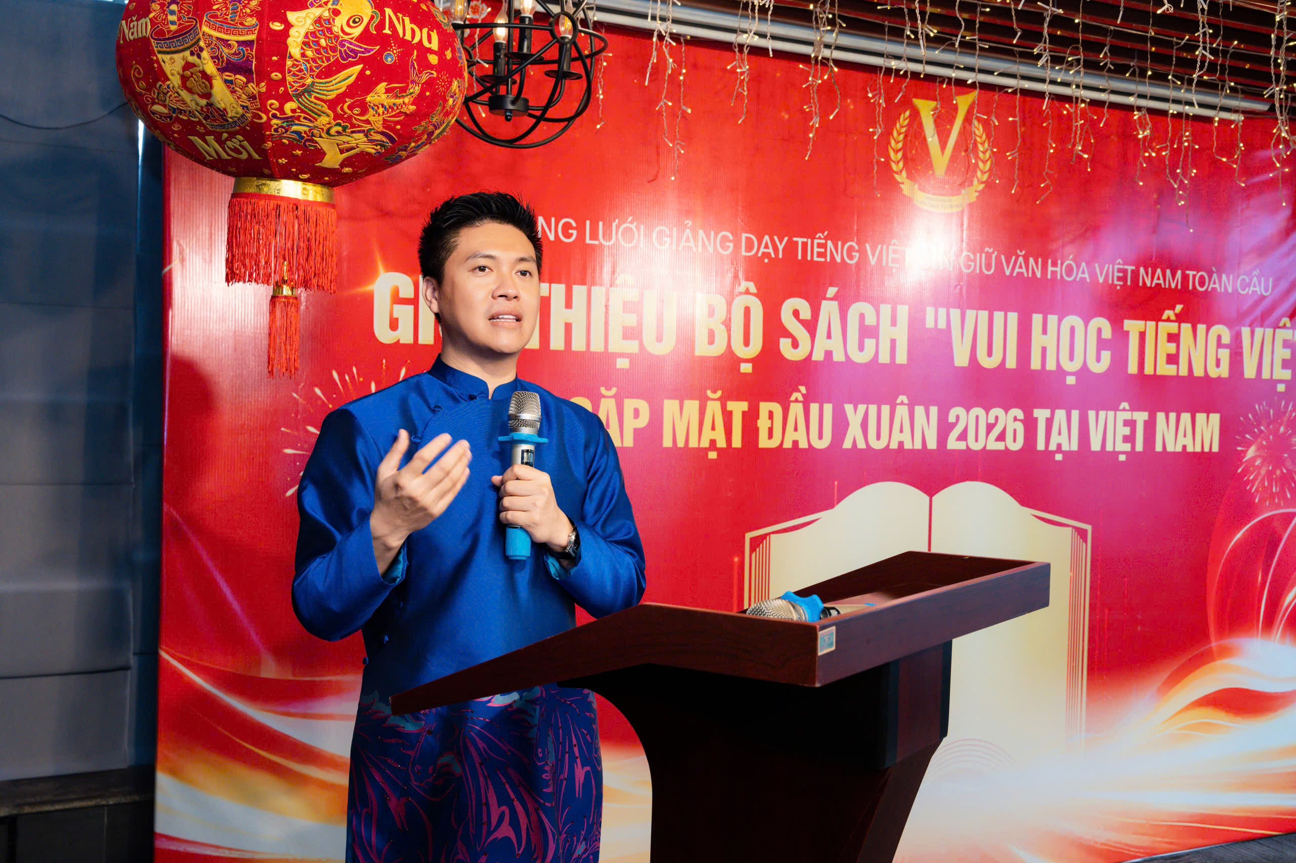 Giới thiệu bộ sách Vui học tiếng Việt cho kiều bào Giới thiệu bộ sách Vui học tiếng Việt cho kiều bào