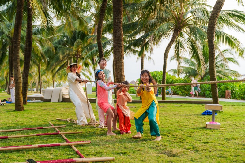 Đưa cả gia đình đi chơi Tết - bài toán không dễ giải Đưa cả gia đình đi chơi Tết - bài toán không dễ giải