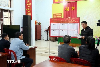 Đưa ngày hội bầu cử đến với ngư dân bám biển dài ngày