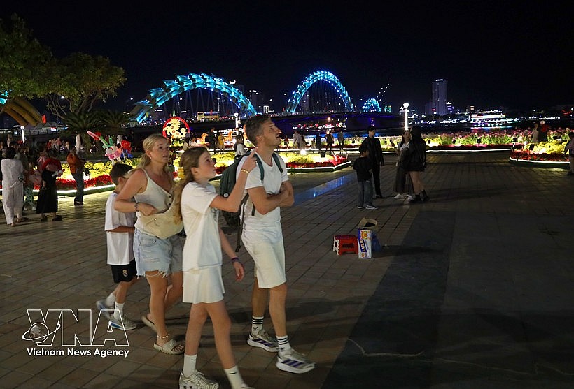 Foreigners visit Da Nang in early 2026 (Photo: VNA) Foreigners visit Da Nang in early 2026 (Photo: VNA)