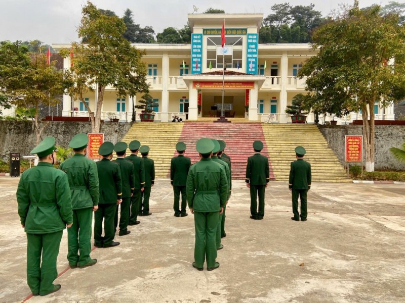 Thiêng liêng Lễ chào cờ đầu năm mới tại các Đồn Biên phòng ở Nghệ An