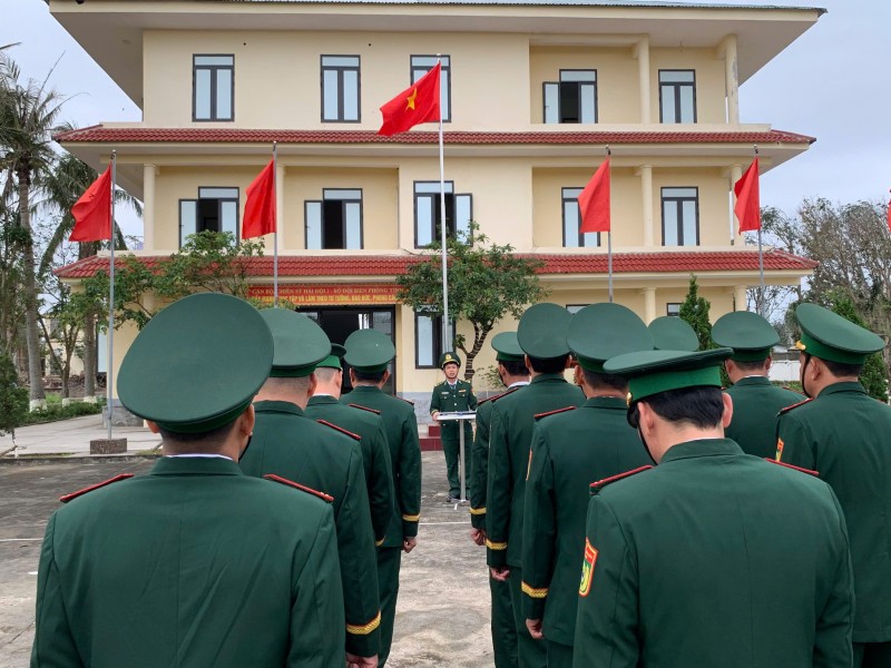 Thiêng liêng Lễ chào cờ đầu năm mới tại các Đồn Biên phòng ở Nghệ An