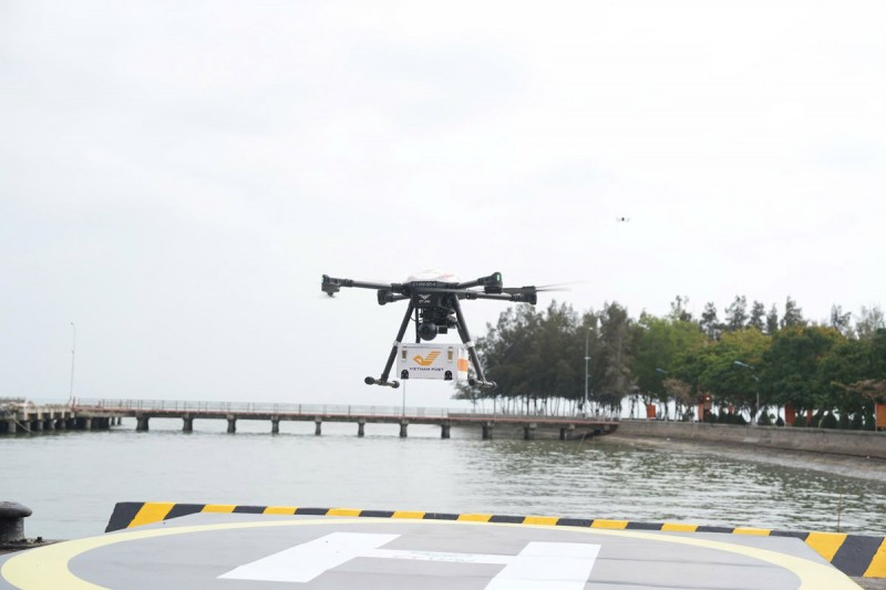 CT UAV và Tổng Công ty Bưu điện Việt Nam (VietnamPost) vừa khai trương tuyến giao hàng vượt biển Cần Giờ - Vũng Tàu bằng UAV CT UAV và Tổng Công ty Bưu điện Việt Nam (VietnamPost) vừa khai trương tuyến giao hàng vượt biển Cần Giờ - Vũng Tàu bằng UAV