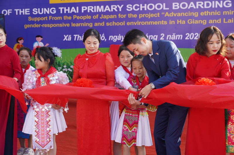Khánh thành nhà bán trú điểm trường Sủng Phính, trường PTDTBT Tiểu học Sủng Thài, tỉnh Tuyên Quang Khánh thành nhà bán trú điểm trường Sủng Phính, trường PTDTBT Tiểu học Sủng Thài, tỉnh Tuyên Quang