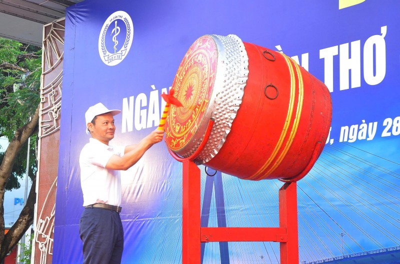 Cần Thơ đẩy mạnh y tế cơ sở qua chương trình đi bộ gây quỹ hơn 1,5 tỷ đồng Cần Thơ đẩy mạnh y tế cơ sở qua chương trình đi bộ gây quỹ hơn 1,5 tỷ đồng