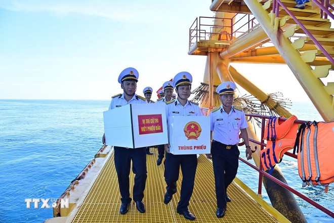 Bầu cử Quốc hội-HĐND: Tập trung cao độ, sẵn sàng cho Ngày hội lớn của toàn dân Bầu cử Quốc hội-HĐND: Tập trung cao độ, sẵn sàng cho Ngày hội lớn của toàn dân