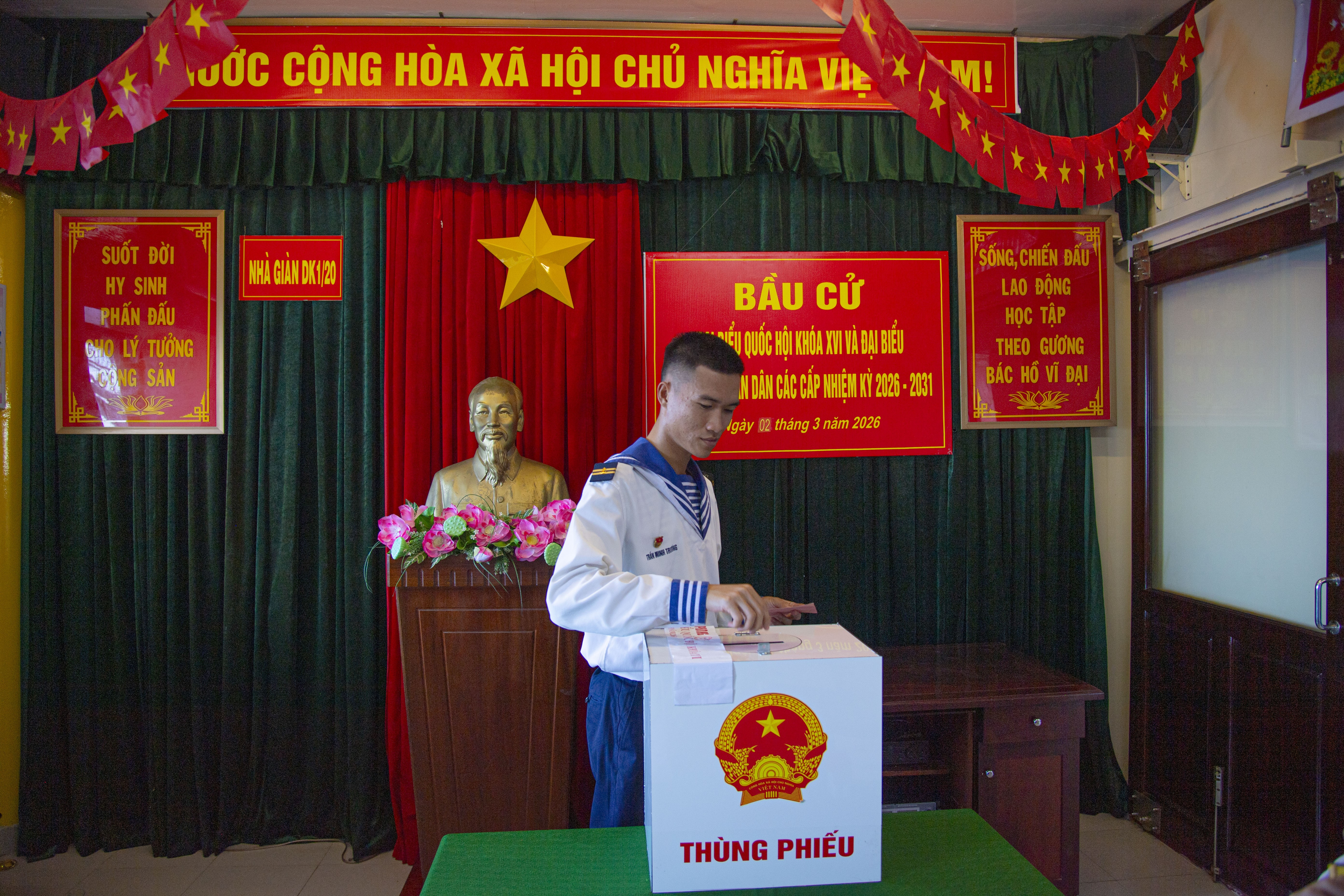 Hoàn thành bầu cử sớm cho cử tri khu vực Cụm Ba Kè