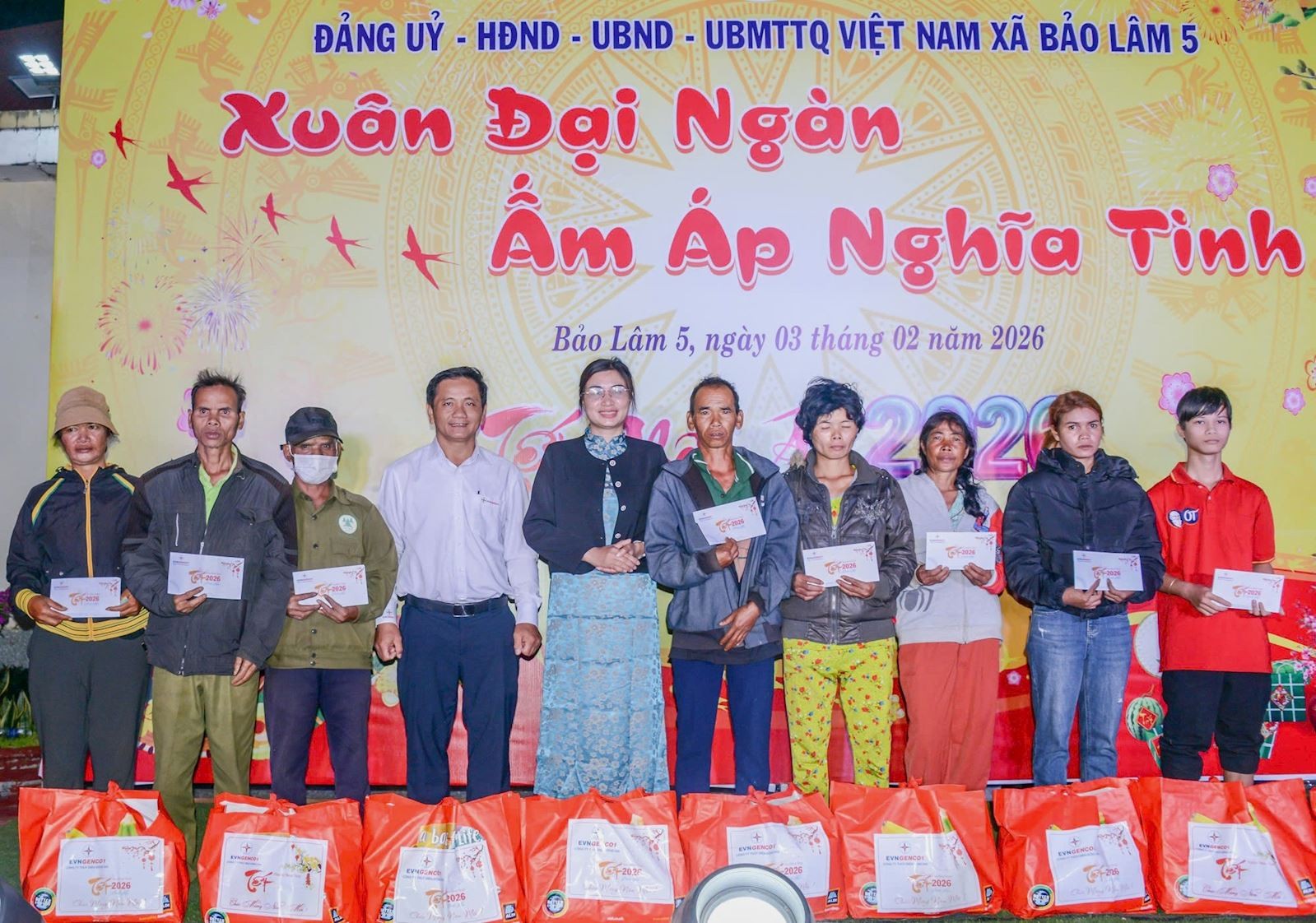 EVNGENCO1 và các đơn vị tiếp tục triển khai các hoạt động an sinh xã hội chăm lo Tết cho cộng đồng tại các địa phương nhân dịp Tết Bính Ngọ EVNGENCO1 và các đơn vị tiếp tục triển khai các hoạt động an sinh xã hội chăm lo Tết cho cộng đồng tại các địa phương nhân dịp Tết Bính Ngọ