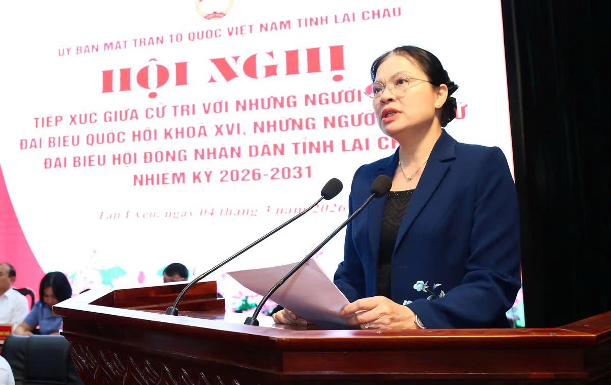 Phó Chủ tịch - Tổng Thư ký Ủy ban Trung ương MTTQ Việt Nam Hà Thị Nga phát biểu tại hội nghị tiếp xúc cử tri ở xã Tân Uyên Phó Chủ tịch - Tổng Thư ký Ủy ban Trung ương MTTQ Việt Nam Hà Thị Nga phát biểu tại hội nghị tiếp xúc cử tri ở xã Tân Uyên