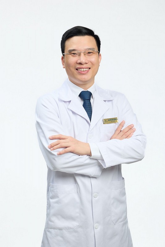 Phẫu thuật nội soi não trong không gian siêu hẹp, giành lại sự sống cho bệnh nhân 73 tuổi Phẫu thuật nội soi não trong không gian siêu hẹp, giành lại sự sống cho bệnh nhân 73 tuổi