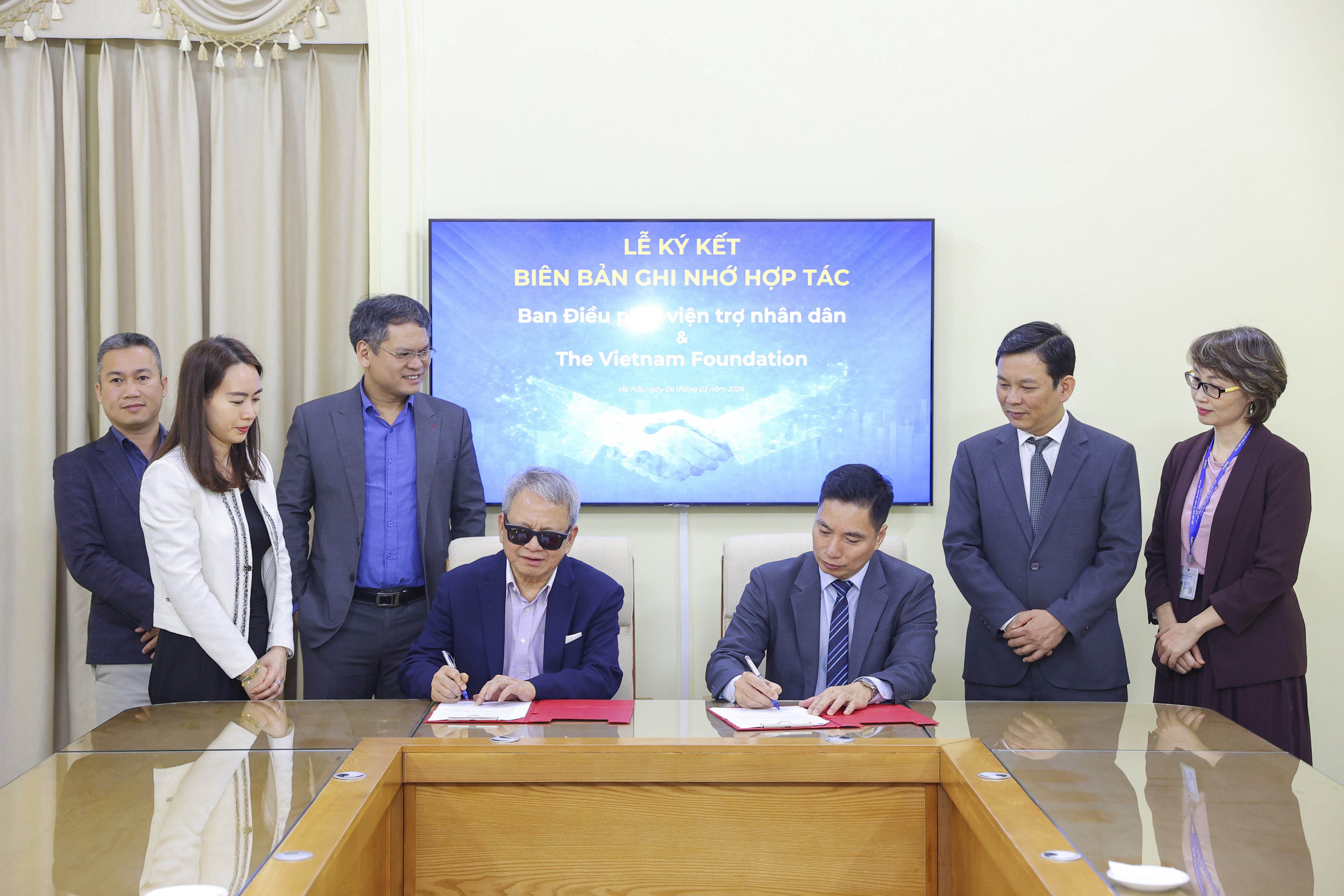 PACCOM và Vietnam Foundation thúc đẩy giáo dục số tại các trường vùng biên PACCOM và Vietnam Foundation thúc đẩy giáo dục số tại các trường vùng biên