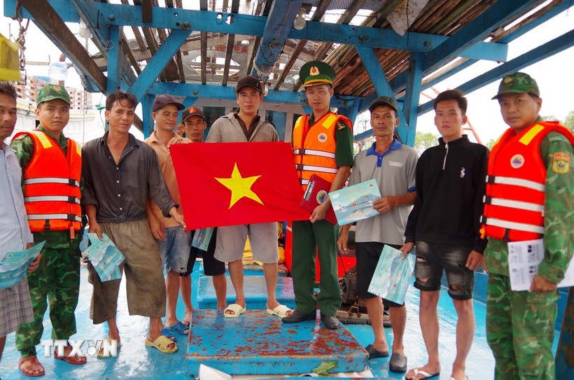 Dong Thap Steps Up Communication Against IUU Fishing At The Start Of The Fishing Season