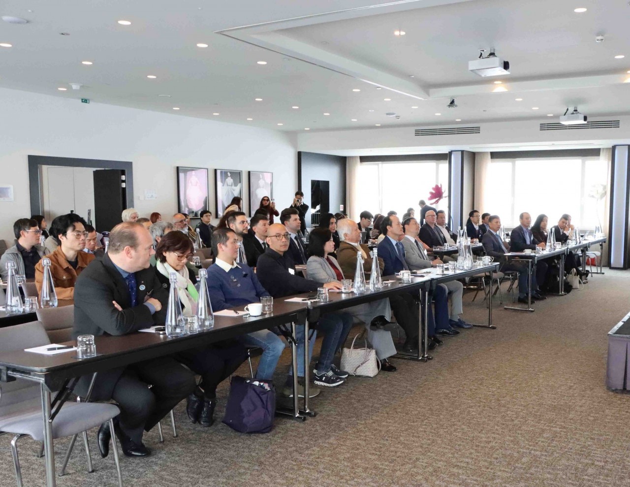 Vietnamese Intellectuals in Europe Promote Science and Tech Cooperation with EU