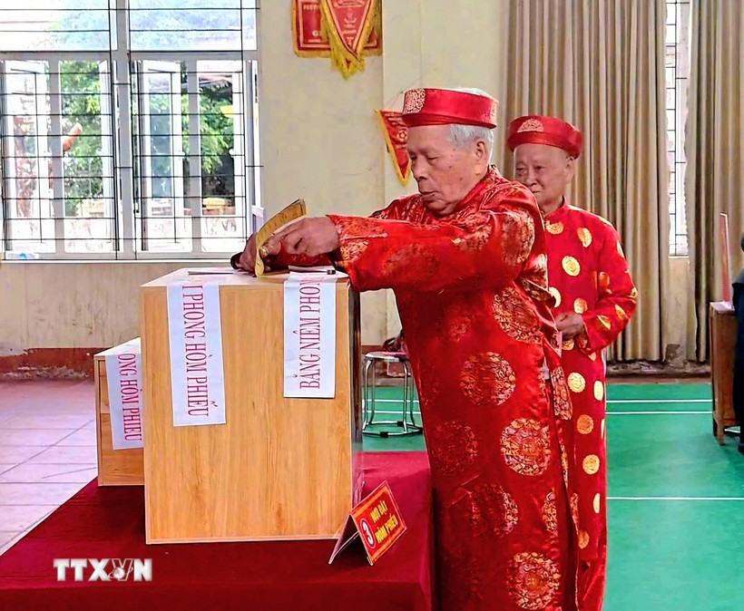 Truyền thông quốc tế đưa tin đậm nét về “Ngày hội non sông” của Việt Nam Truyền thông quốc tế đưa tin đậm nét về “Ngày hội non sông” của Việt Nam