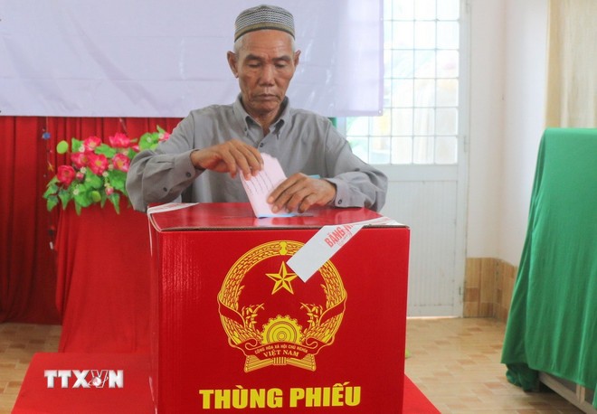 Tự do tôn giáo ở Việt Nam - Những con số không biết dối lừa Tự do tôn giáo ở Việt Nam - Những con số không biết dối lừa
