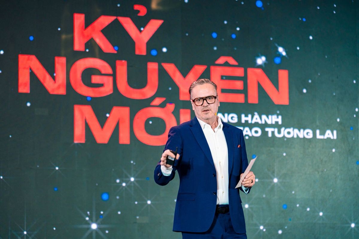 Ông Juha Tanskanen, CEO and CoFounder SuperPark chia sẻ tại sự kiện Ông Juha Tanskanen, CEO and CoFounder SuperPark chia sẻ tại sự kiện
