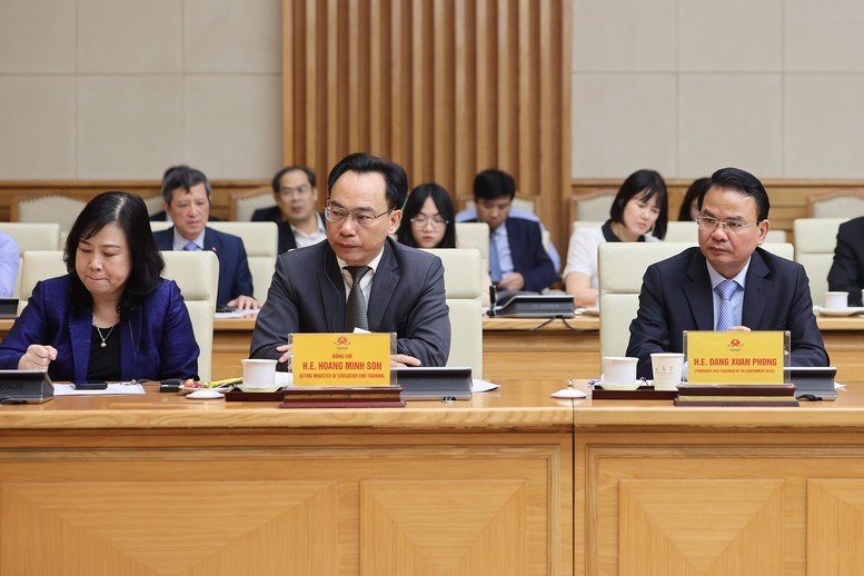 Thủ tướng đối thoại với doanh nghiệp Nhật Bản: Môi trường đầu tư của Việt Nam sẽ trở thành ưu thế nổi trội Thủ tướng đối thoại với doanh nghiệp Nhật Bản: Môi trường đầu tư của Việt Nam sẽ trở thành ưu thế nổi trội