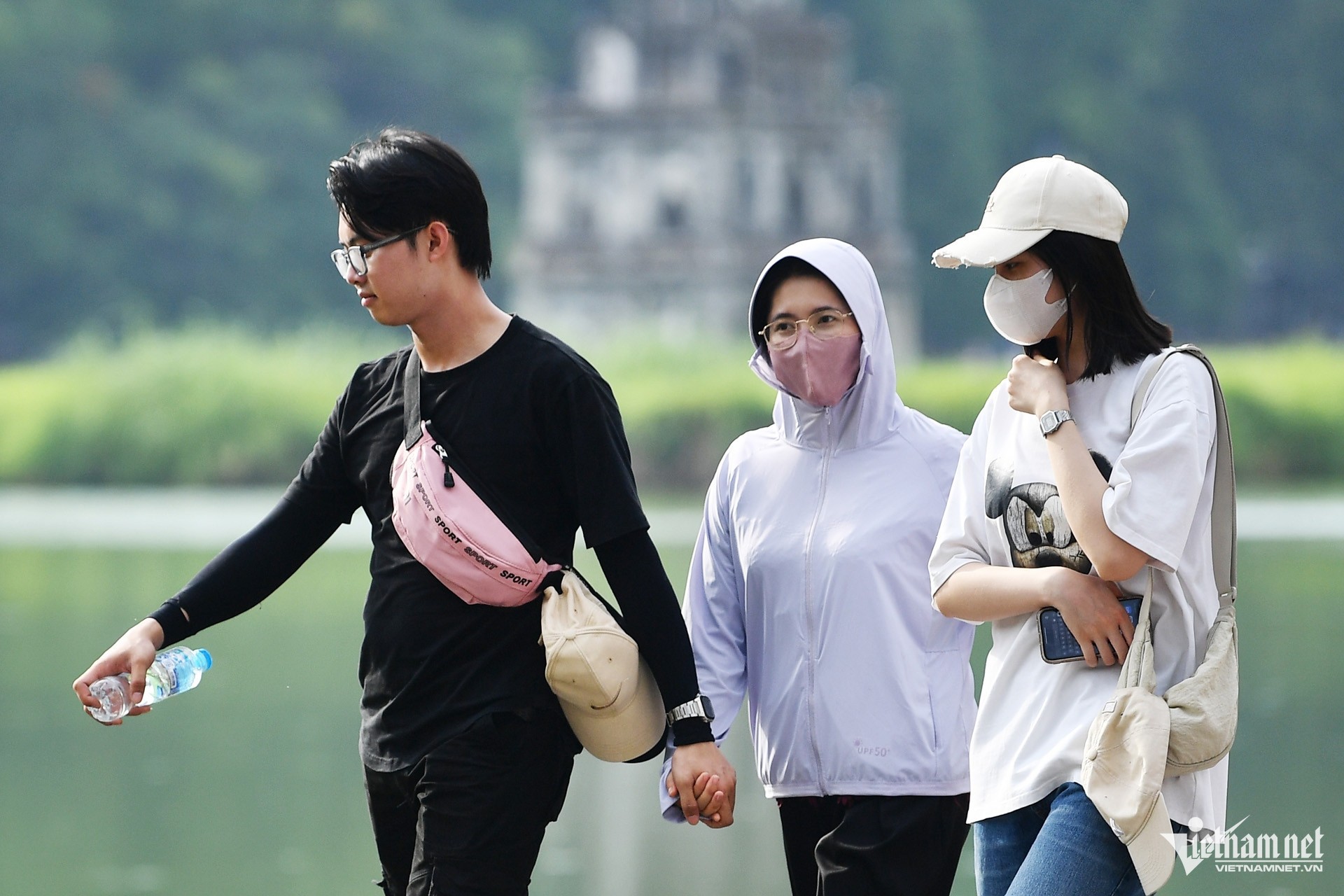 Thời tiết hôm nay (25/3): Hà Nội sáng và đêm có mưa Thời tiết hôm nay (25/3): Tây Bắc Bộ nắng nóng, Hà Nội mưa rải rác