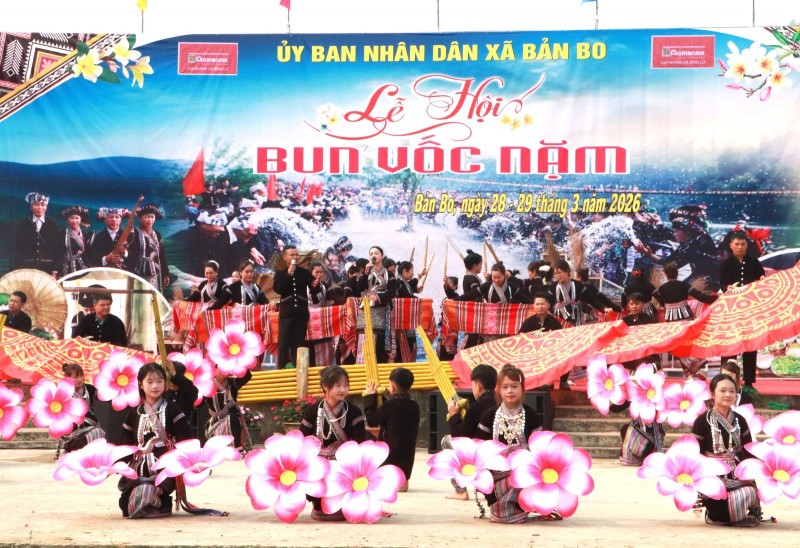 Đặc sắc Lễ hội Bun Vốc Nặm của đồng bào dân tộc Lào tại Lai Châu